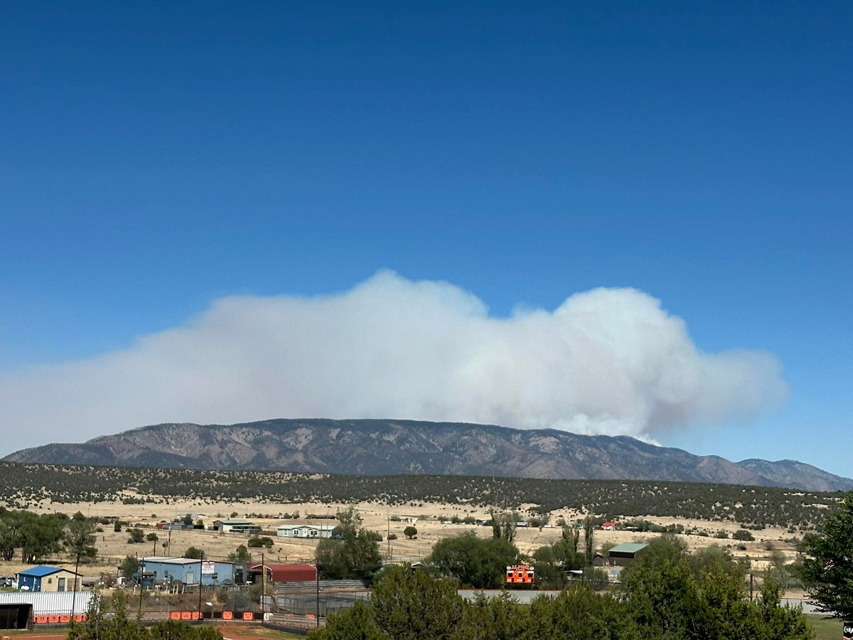 Seven Cabins Fire- Smoke Plume- May 16, 2026
