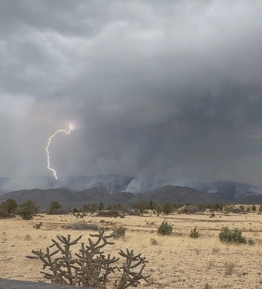 Lightening Over the Seven Cabins Fire