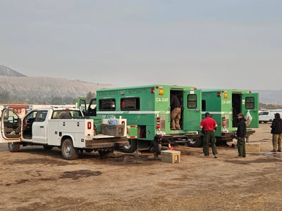 King River Interagency Hotshot Crew prepping for shift